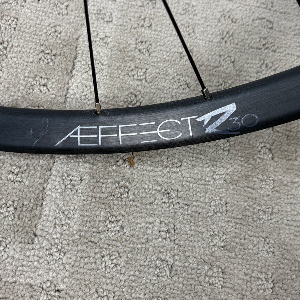 Race Face Aeffect R30 Aluminum Wheel - Picture 3 of 10